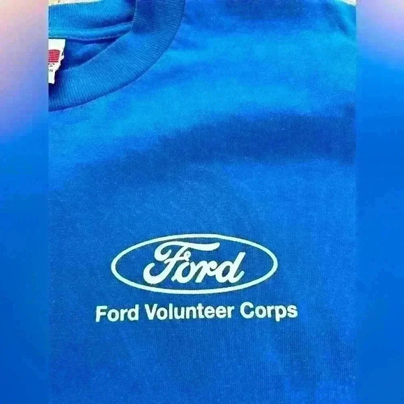 Bayside Ford Volunteer Corp Adult Med Blue Crewneck Short Sleeve Cotton T-shirt - Picture 3 of 7